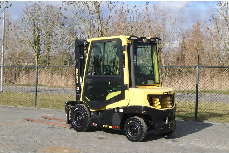 Hyster H2.5 A | BOOM SUSPENSION | SIDESHIFT | FORK EXTENTIONS | FORK POSITIONERS - Pirun më naftë: foto 3 Hyster H2.5 A | BOOM SUSPENSION | SIDESHIFT | FORK EXTENTIONS | FORK POSITIONERS - Pirun më naftë: foto 3