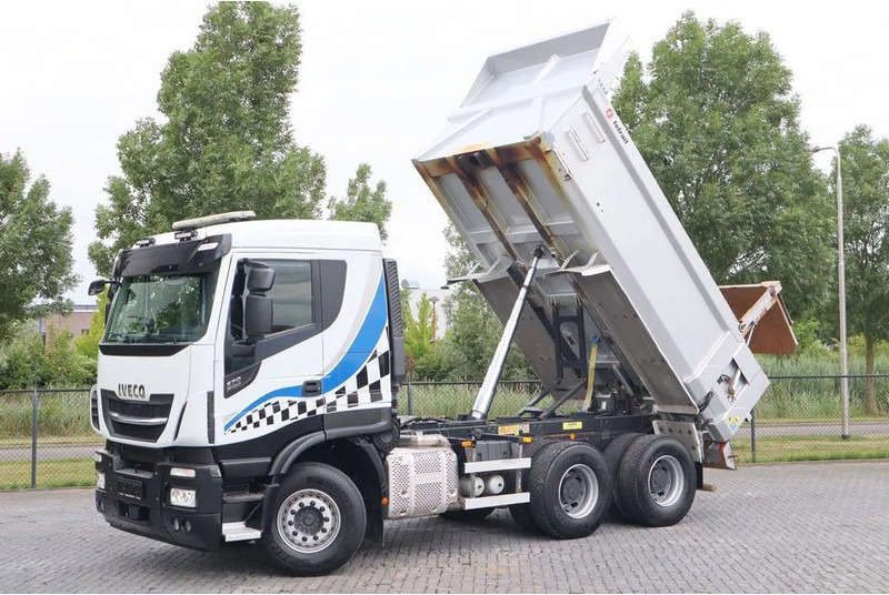 Iveco Stralis X-WAY 570 6X4 FULL STEEL BIG AXLES RETARDER EURO 6 - Kamion vetëshkarkues: foto 1 Iveco Stralis X-WAY 570 6X4 FULL STEEL BIG AXLES RETARDER EURO 6 - Kamion vetëshkarkues: foto 1