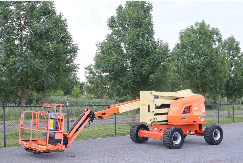 JLG 520AJ | 18 METER | 250 KG - Krah me çernjerë: foto 2 JLG 520AJ | 18 METER | 250 KG - Krah me çernjerë: foto 2