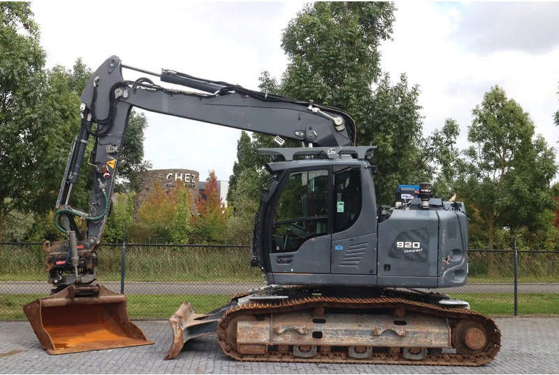 Liebherr R920 K LC COMPACT | BLADE | ROTOTILT | OILQUICK | MAGNET - Ekskavator demolimi: foto 1 Liebherr R920 K LC COMPACT | BLADE | ROTOTILT | OILQUICK | MAGNET - Ekskavator demolimi: foto 1