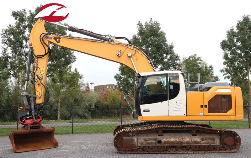 Liebherr R924 WLC | ROTOTILT R8 | BUCKET | - Ekskavator me zinxhirë: foto 1 Liebherr R924 WLC | ROTOTILT R8 | BUCKET | - Ekskavator me zinxhirë: foto 1