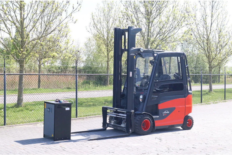 Linde E35 HL-01 | SIDESHIFT | POSITIONERS | LOW HOURS - Pirun elektrik: foto 2 Linde E35 HL-01 | SIDESHIFT | POSITIONERS | LOW HOURS - Pirun elektrik: foto 2