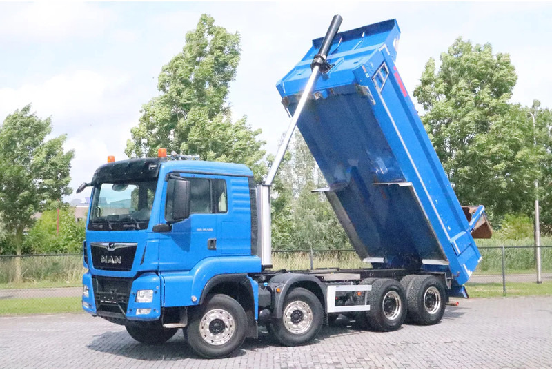 MAN TGS 35.500 | 8X4 | BIG AXLES | RETARDER | EURO 6 - Kamion vetëshkarkues: foto 1 MAN TGS 35.500 | 8X4 | BIG AXLES | RETARDER | EURO 6 - Kamion vetëshkarkues: foto 1