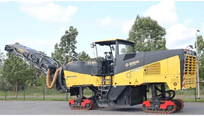 Bomag BM 2200/75 | COLD PLANER | NEW CONDITION! - Makineri ndërtimi: foto 2 Bomag BM 2200/75 | COLD PLANER | NEW CONDITION! - Makineri ndërtimi: foto 2
