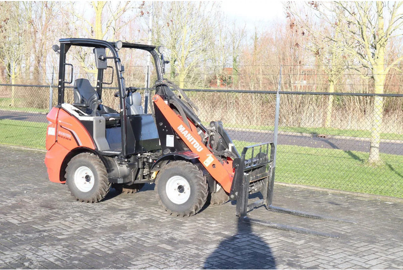 Manitou MLA 2-25 H | FORKS | QUICK COUPLER | NEW UNUSED - Fadrom me goma: foto 5 Manitou MLA 2-25 H | FORKS | QUICK COUPLER | NEW UNUSED - Fadrom me goma: foto 5