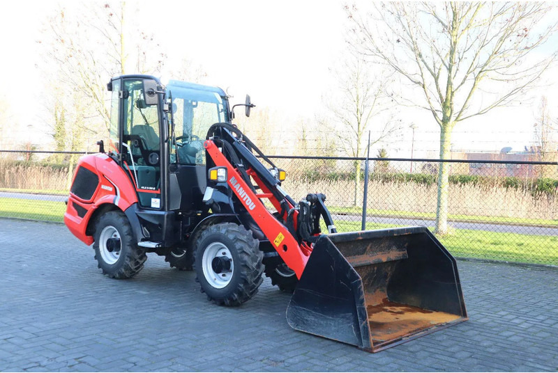 Manitou MLA 5-50 H | BUCKET | QUICK COUPLER | NEW UNUSED - Fadrom me goma: foto 5 Manitou MLA 5-50 H | BUCKET | QUICK COUPLER | NEW UNUSED - Fadrom me goma: foto 5