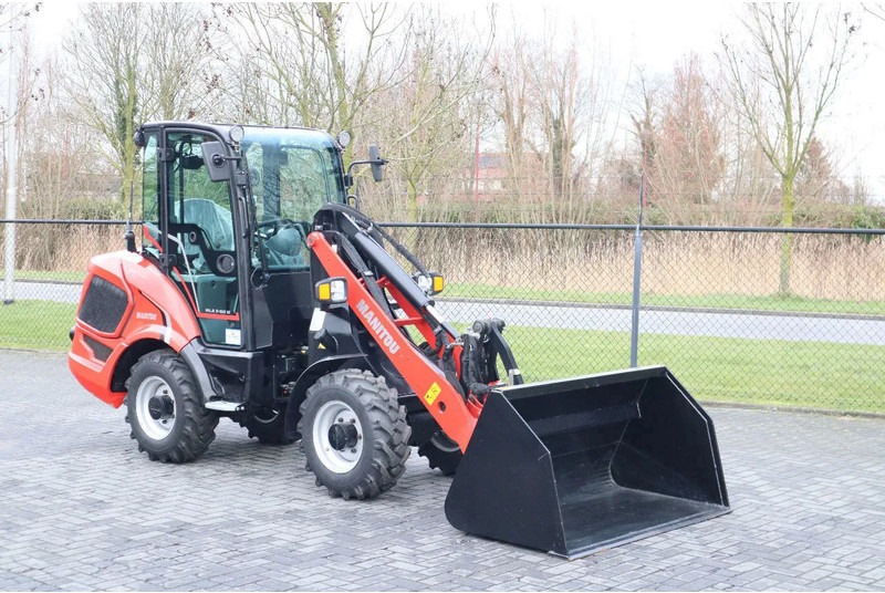 Manitou MLA 5-50 H | BUCKET | QUICK COUPLER | NEW UNUSED - Fadrom me goma: foto 5 Manitou MLA 5-50 H | BUCKET | QUICK COUPLER | NEW UNUSED - Fadrom me goma: foto 5