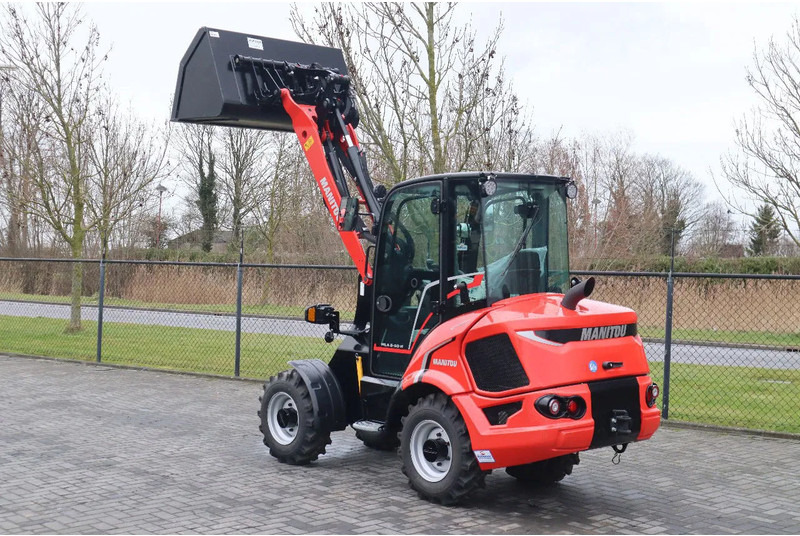 Manitou MLA 5-50 H | BUCKET | QUICK COUPLER | NEW UNUSED - Fadrom me goma: foto 3 Manitou MLA 5-50 H | BUCKET | QUICK COUPLER | NEW UNUSED - Fadrom me goma: foto 3