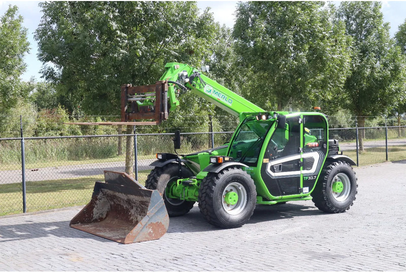 Merlo TF33.7-115LC TURBOFARMER | 40KM/H | BSS | FORKS | BUCKET - Ekskavator teleskopik: foto 2 Merlo TF33.7-115LC TURBOFARMER | 40KM/H | BSS | FORKS | BUCKET - Ekskavator teleskopik: foto 2