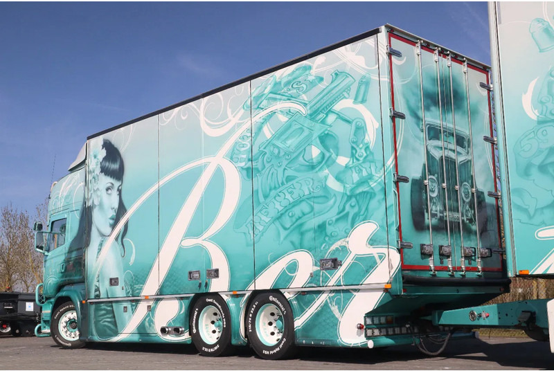 Scania R560 V8 | BERTHONS HOT ROD | CUSTOM SPECIAL TRUCK - Kamion vagonetë: foto 2 Scania R560 V8 | BERTHONS HOT ROD | CUSTOM SPECIAL TRUCK - Kamion vagonetë: foto 2