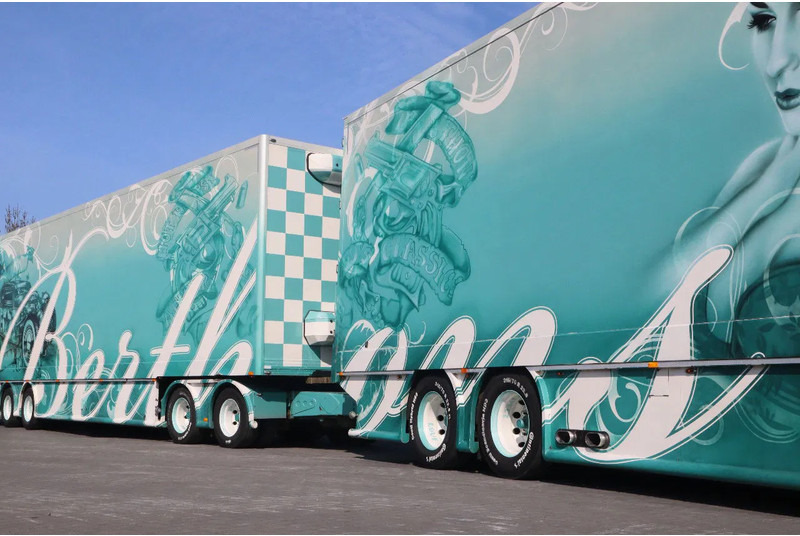 Scania R560 V8 R560 | BERTHONS HOT ROD | CUSTOM SPECIAL TRUCK - Gjysmë rimorkio me vagonetë të mbyllur: foto 5 Scania R560 V8 R560 | BERTHONS HOT ROD | CUSTOM SPECIAL TRUCK - Gjysmë rimorkio me vagonetë të mbyllur: foto 5