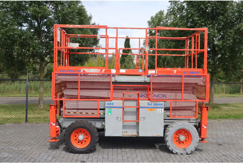 Skyjack SJ8841 E | 14.5 METER | 681 KG - Ngritës gërshërë: foto 1 Skyjack SJ8841 E | 14.5 METER | 681 KG - Ngritës gërshërë: foto 1