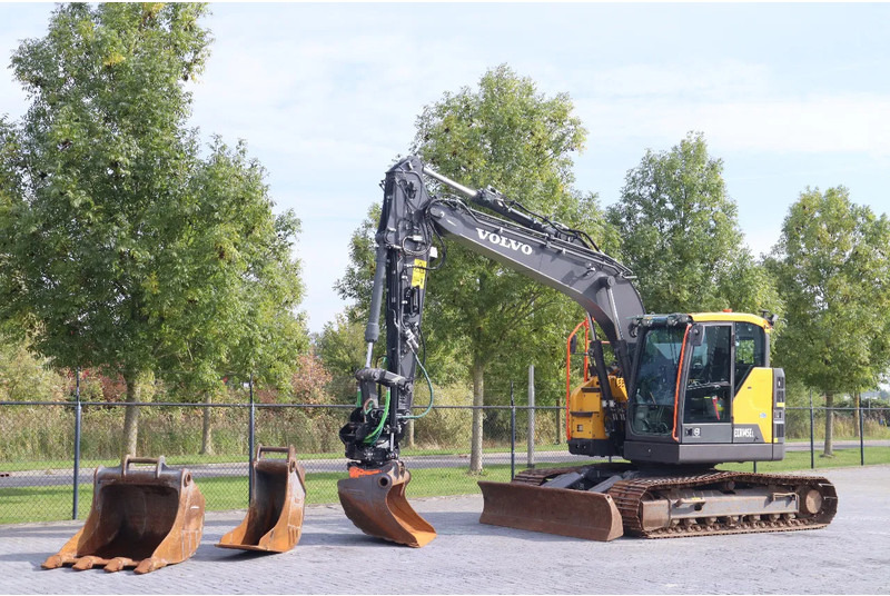 Volvo ECR145E | ECR145 EL | TILTROTATOR | 3X BUCKET | DIG ASSIST | DOZER - Ekskavator me zinxhirë: foto 2 Volvo ECR145E | ECR145 EL | TILTROTATOR | 3X BUCKET | DIG ASSIST | DOZER - Ekskavator me zinxhirë: foto 2