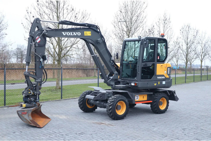Volvo EW60E | DEMO | 30 KM/H | ROTOTILT + GRIPPER | BUCKET - Ekskavator me goma: foto 2 Volvo EW60E | DEMO | 30 KM/H | ROTOTILT + GRIPPER | BUCKET - Ekskavator me goma: foto 2