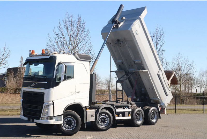 Volvo FH 540 8X4 TANDEMLIFT | BIG AXLES | RETARDER | VDS - Kamion vetëshkarkues: foto 1 Volvo FH 540 8X4 TANDEMLIFT | BIG AXLES | RETARDER | VDS - Kamion vetëshkarkues: foto 1