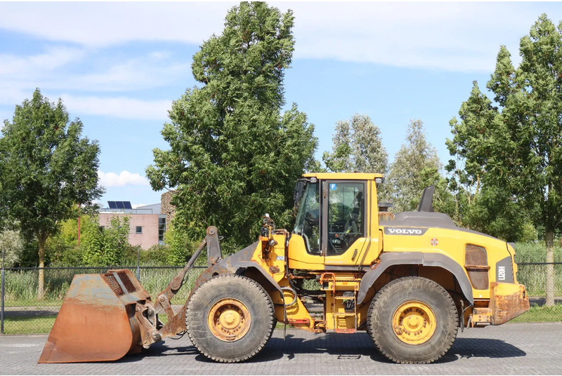 Volvo L120H | CDC | BBS | WEIGHT SYSTEM | QUICK COUPLER | BUCKET - Fadrom me goma: foto 1 Volvo L120H | CDC | BBS | WEIGHT SYSTEM | QUICK COUPLER | BUCKET - Fadrom me goma: foto 1