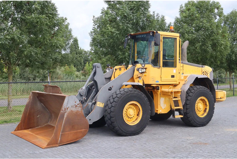 Volvo L70E | BUCKET | QUICK COUPLER | EXTRA FUNCT | AIRCO - Fadrom me goma: foto 2 Volvo L70E | BUCKET | QUICK COUPLER | EXTRA FUNCT | AIRCO - Fadrom me goma: foto 2