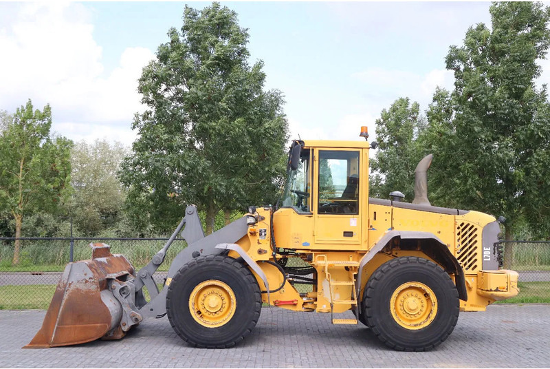 Volvo L70E | BUCKET | QUICK COUPLER | EXTRA FUNCT | AIRCO - Fadrom me goma: foto 1 Volvo L70E | BUCKET | QUICK COUPLER | EXTRA FUNCT | AIRCO - Fadrom me goma: foto 1