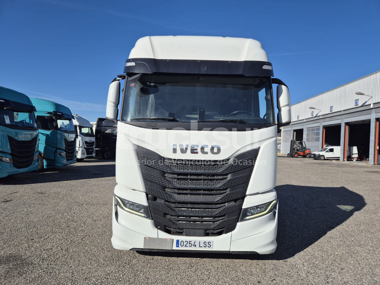 IVECO S-WAY AS440S51T/P - Gjysmë-kamion: foto 2 IVECO S-WAY AS440S51T/P - Gjysmë-kamion: foto 2