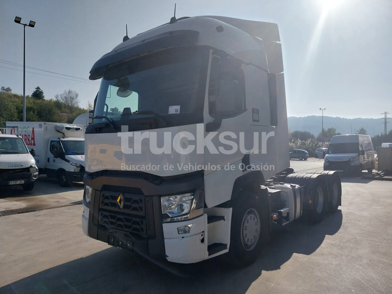 RENAULT T520 SLEEPER CAB - Gjysmë-kamion: foto 2 RENAULT T520 SLEEPER CAB - Gjysmë-kamion: foto 2