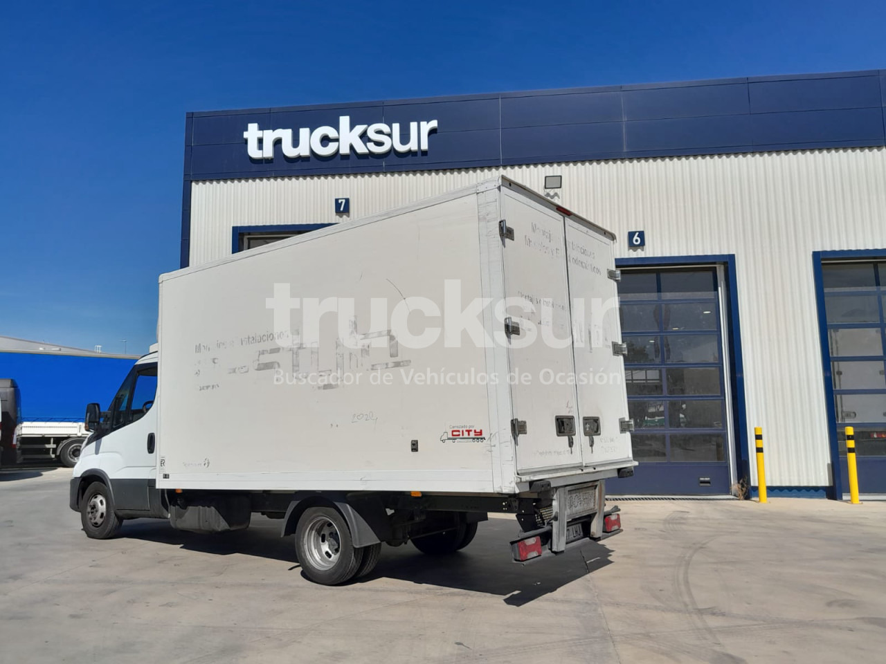 IVECO 35C16 GV - Kamioncine me kontinier: foto 4 IVECO 35C16 GV - Kamioncine me kontinier: foto 4