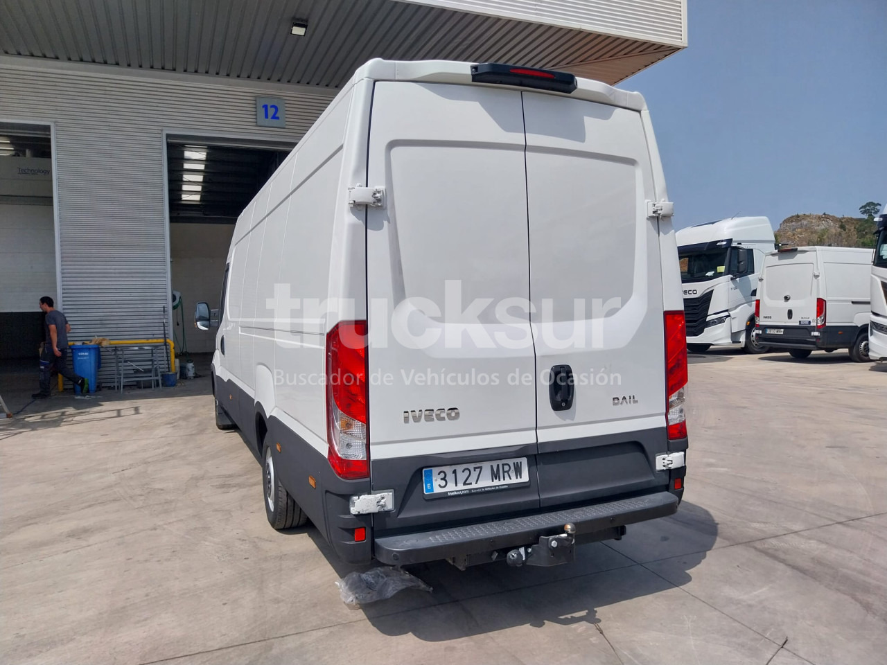 IVECO DAILY 35S16 16M3 - Kamioncine me kontinier: foto 4 IVECO DAILY 35S16 16M3 - Kamioncine me kontinier: foto 4