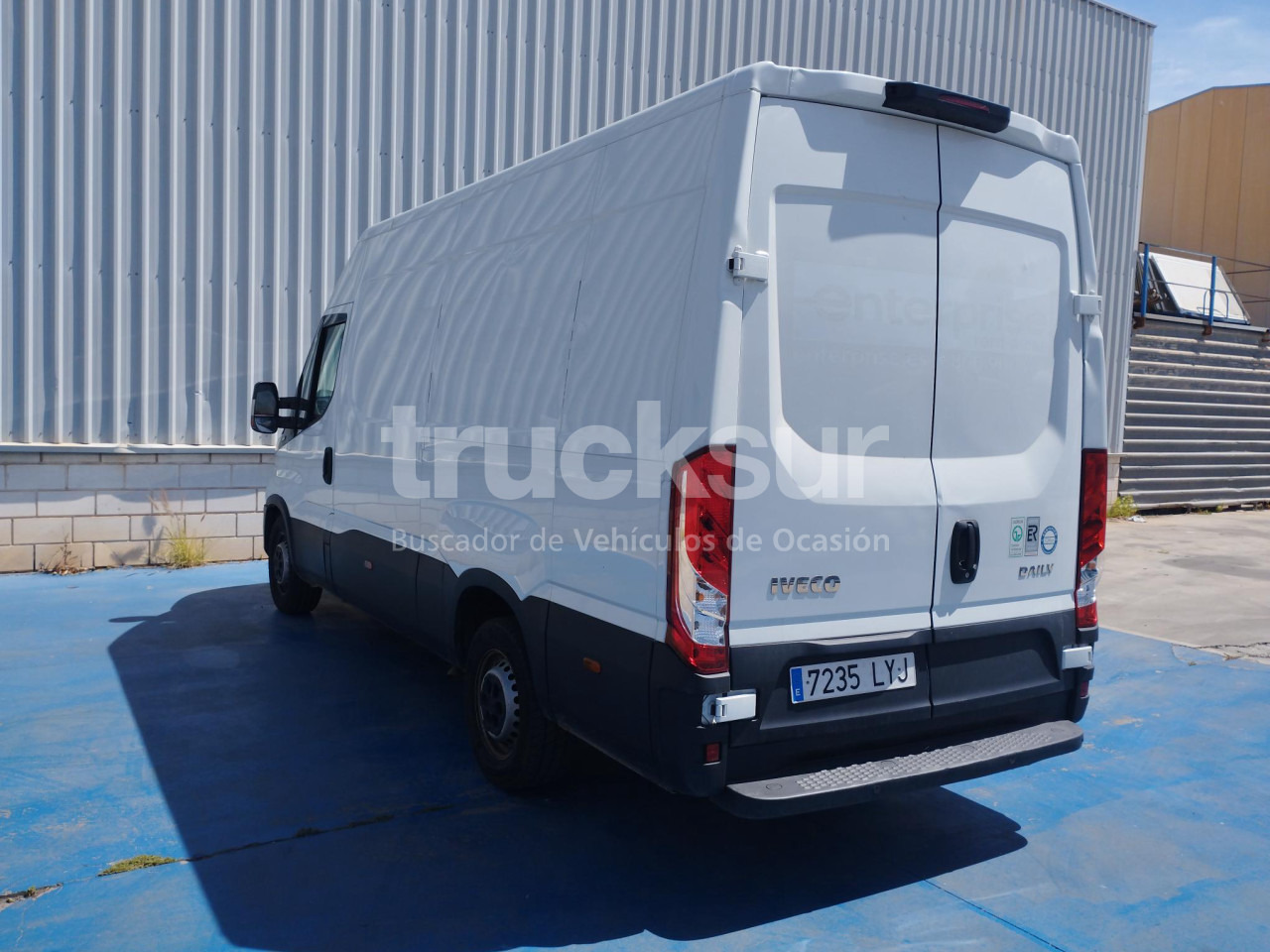 IVECO DAILY 35S16 F 12M3 - Kamioncine me kontinier: foto 5 IVECO DAILY 35S16 F 12M3 - Kamioncine me kontinier: foto 5