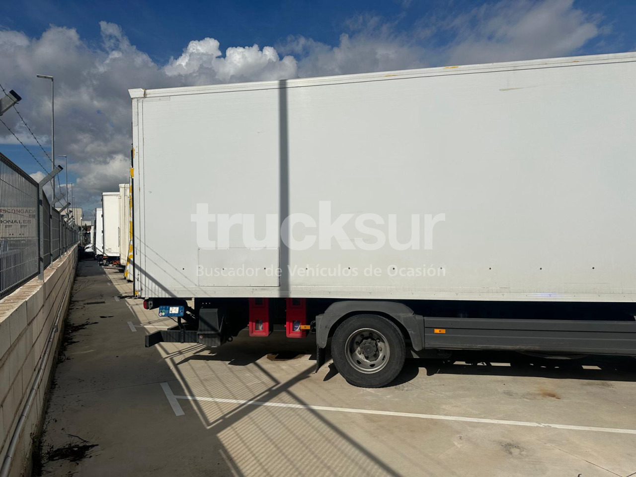 MERCEDES ATEGO - Kamion vagonetë: foto 4 MERCEDES ATEGO - Kamion vagonetë: foto 4