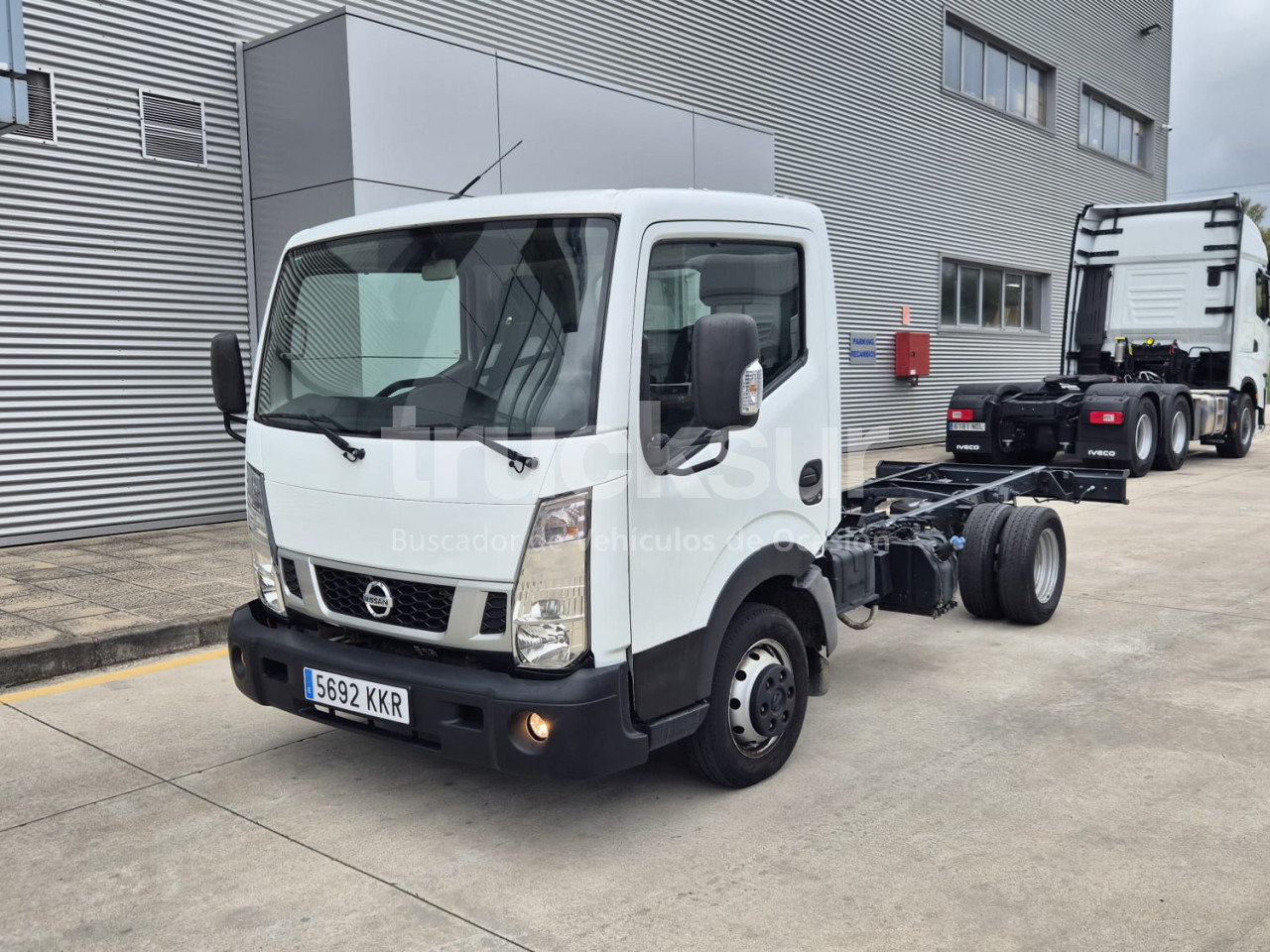 NISSAN NT 400 - Kamion kabinë-shasi: foto 1 NISSAN NT 400 - Kamion kabinë-shasi: foto 1