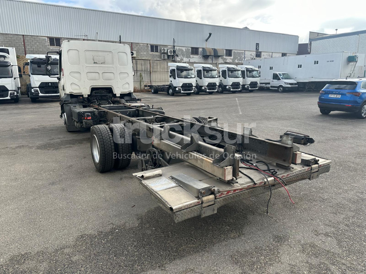 RENAULT D12.210 - Kamion kabinë-shasi: foto 3 RENAULT D12.210 - Kamion kabinë-shasi: foto 3