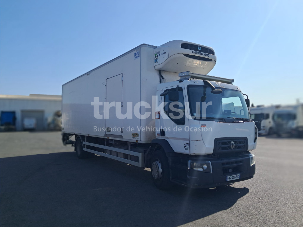 RENAULT D320.18 - Kamion frigorifer: foto 2 RENAULT D320.18 - Kamion frigorifer: foto 2