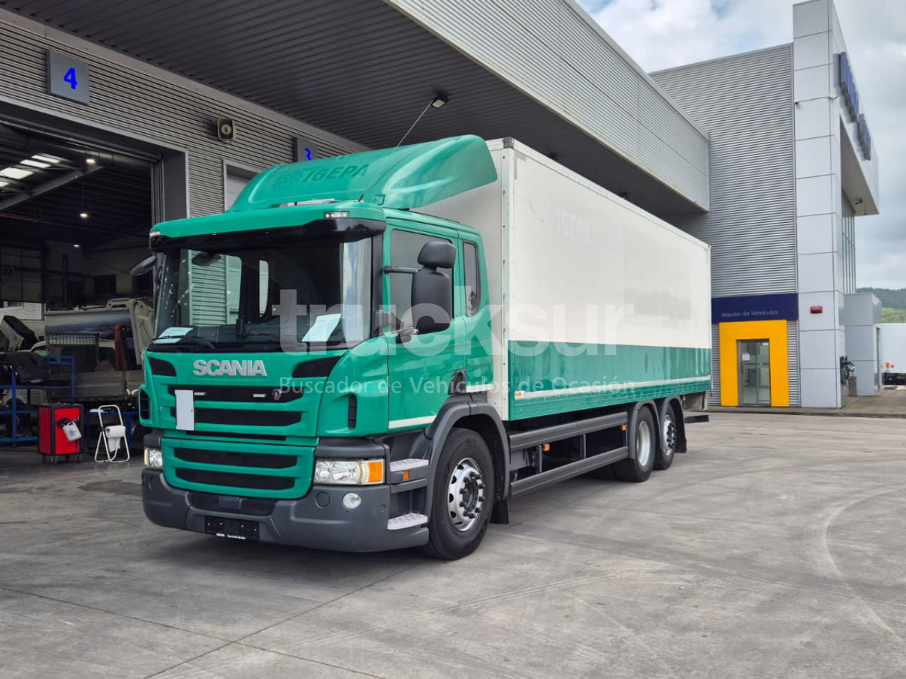 SCANIA P320.26 ejes 6x2*4 - Kamion me tendë: foto 1 SCANIA P320.26 ejes 6x2*4 - Kamion me tendë: foto 1