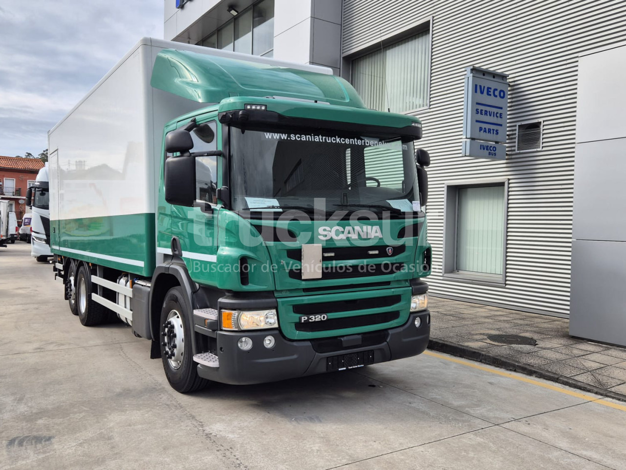 SCANIA P320.26 ejes 6x2*4 - Kamion vagonetë: foto 2 SCANIA P320.26 ejes 6x2*4 - Kamion vagonetë: foto 2