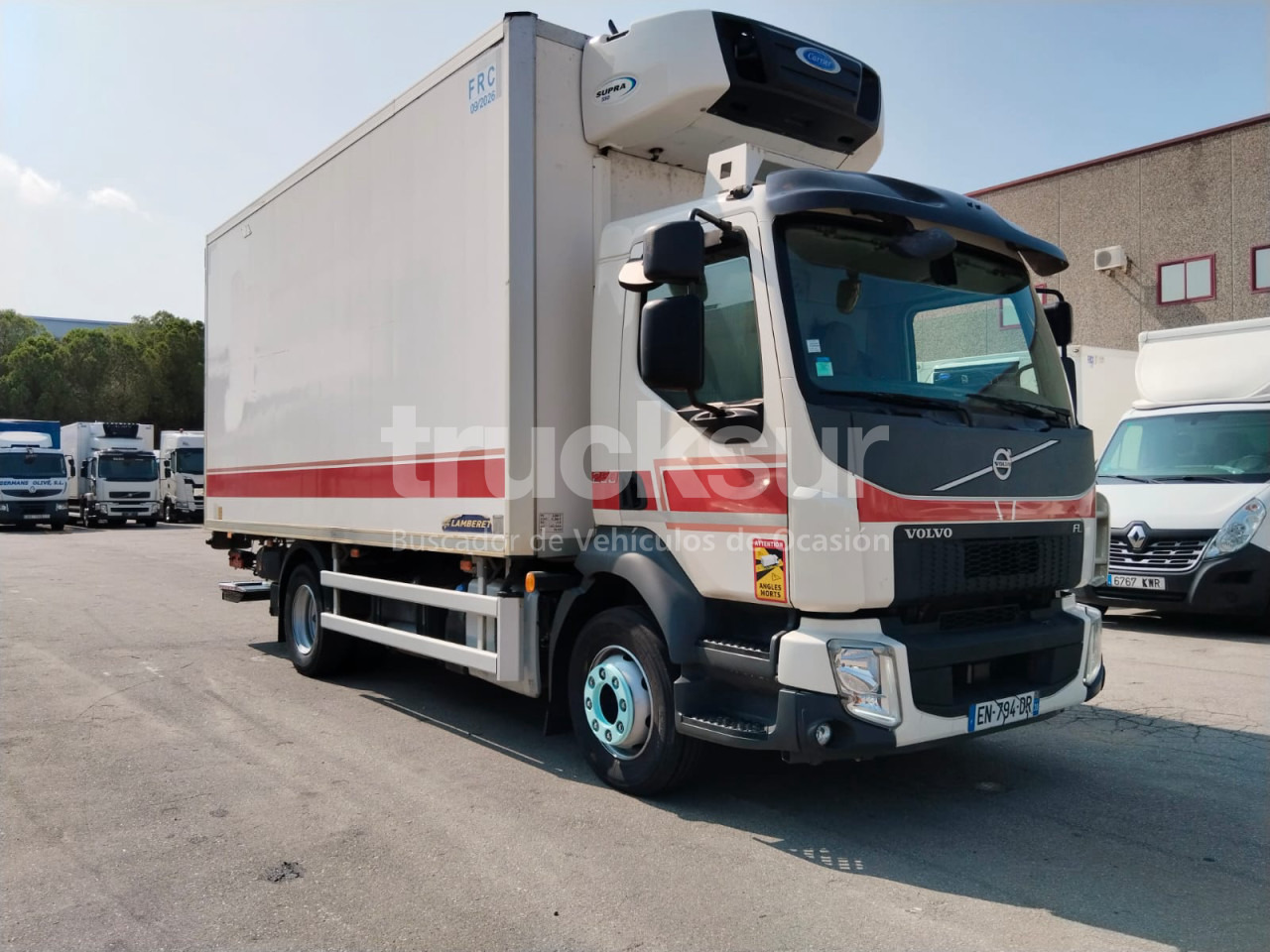 VOLVO FL250.12 - Kamion frigorifer: foto 2 VOLVO FL250.12 - Kamion frigorifer: foto 2