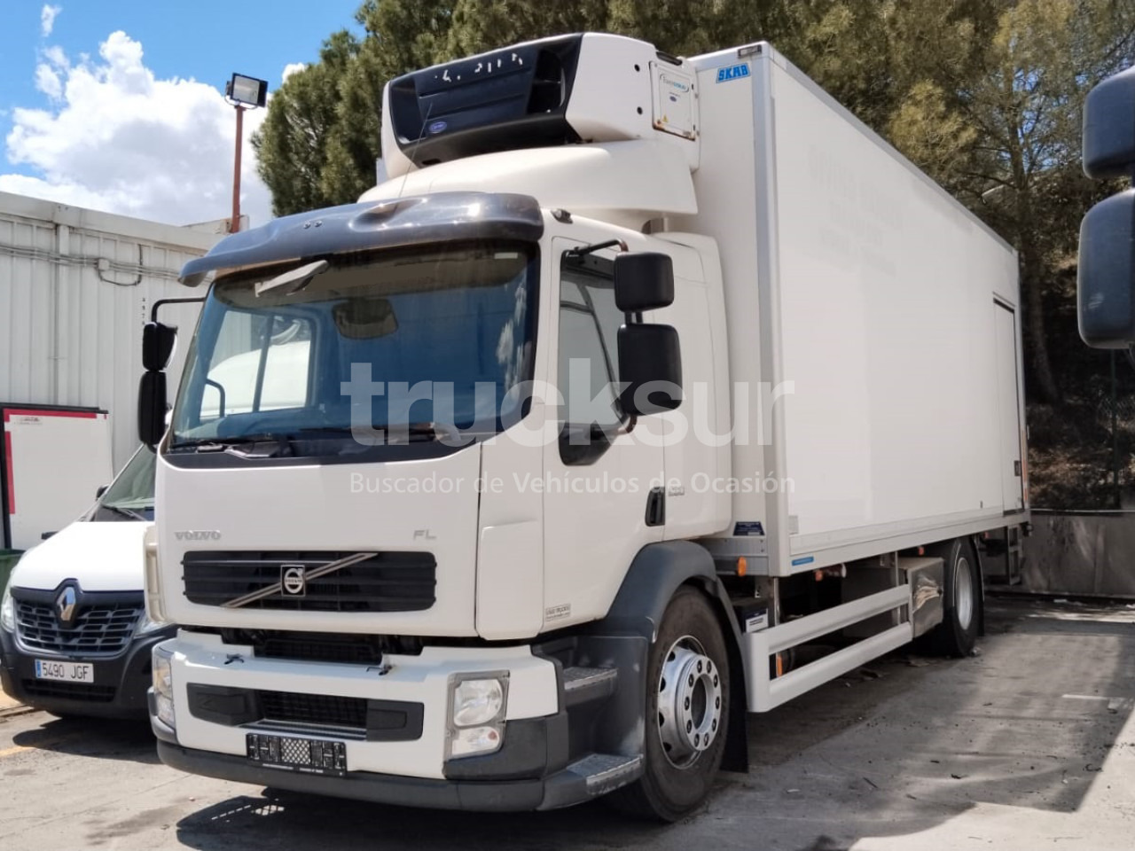 VOLVO FL290 - Kamion frigorifer: foto 1 VOLVO FL290 - Kamion frigorifer: foto 1