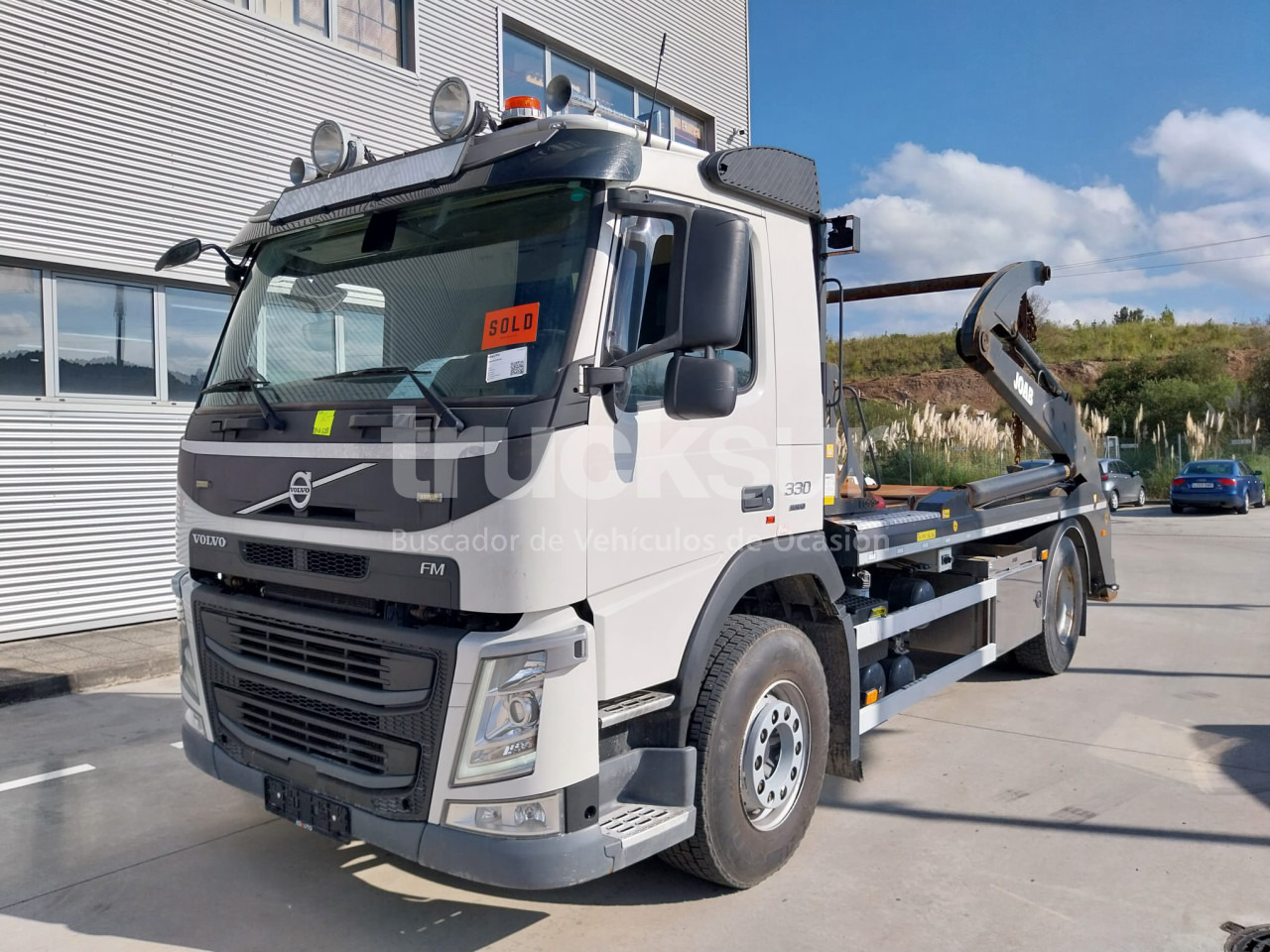 VOLVO FM 330HP - Fadromë ngarkuese: foto 1 VOLVO FM 330HP - Fadromë ngarkuese: foto 1