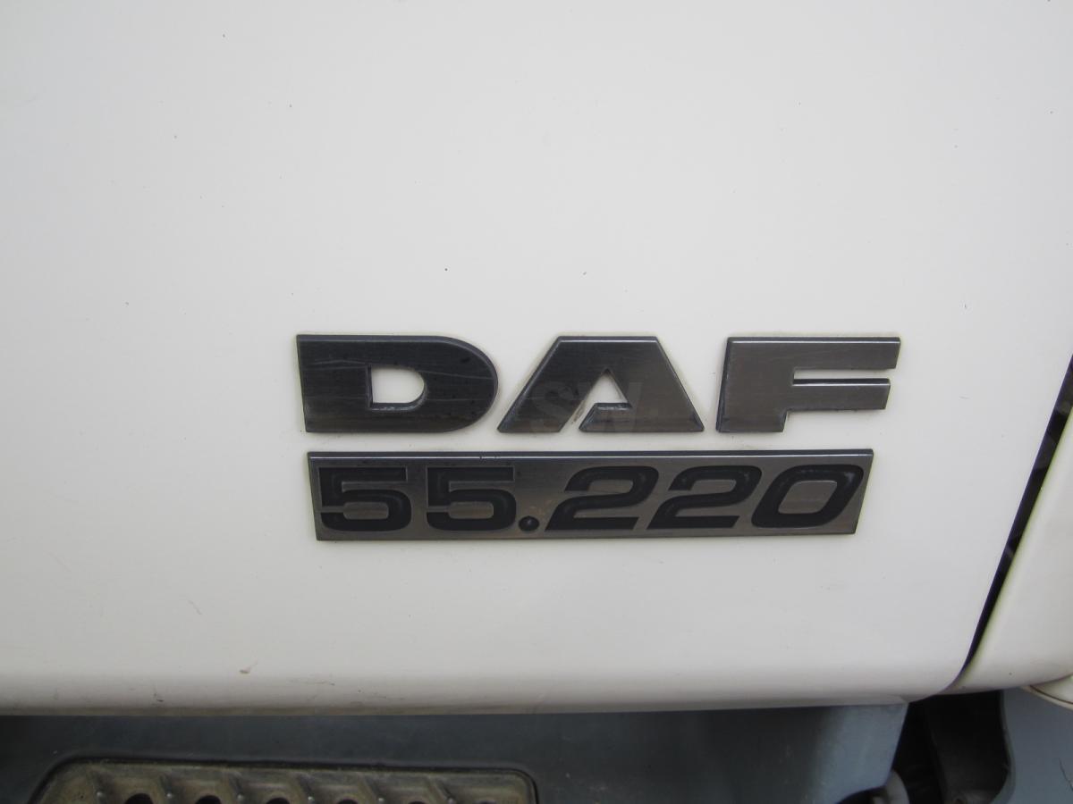 DAF LF 220 - Kamion bagëtish: foto 3 DAF LF 220 - Kamion bagëtish: foto 3