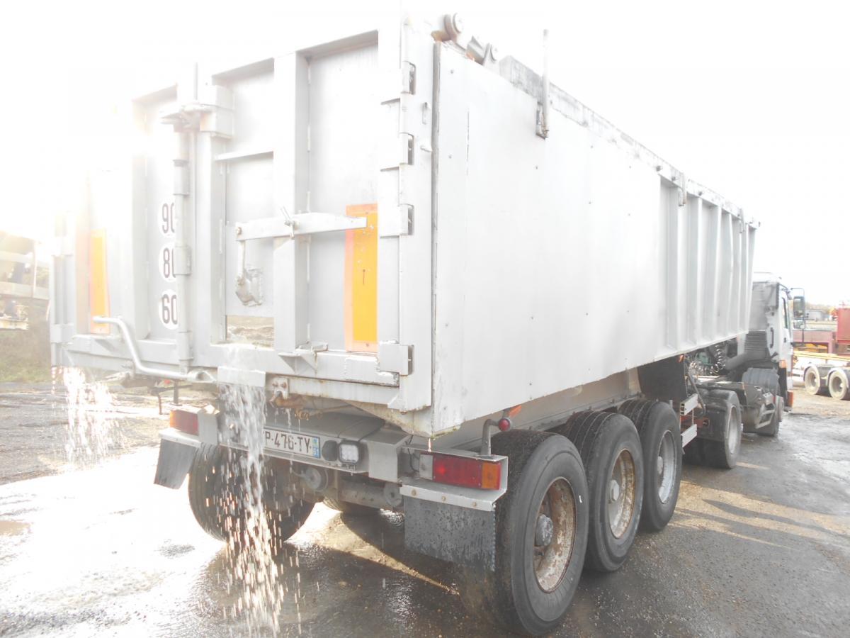 General Trailers - Gjysmë rimorkio vetëshkarkuese: foto 5 General Trailers - Gjysmë rimorkio vetëshkarkuese: foto 5