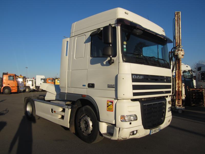DAF XF105 460 - Gjysmë-kamion: foto 2 DAF XF105 460 - Gjysmë-kamion: foto 2