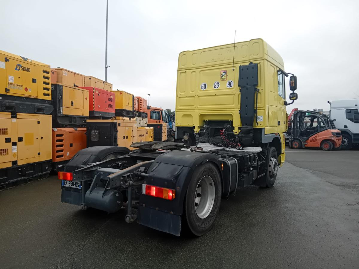 DAF XF105 460 - Gjysmë-kamion: foto 2 DAF XF105 460 - Gjysmë-kamion: foto 2