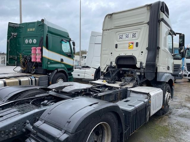 Mercedes Actros 1843 - Gjysmë-kamion: foto 4 Mercedes Actros 1843 - Gjysmë-kamion: foto 4