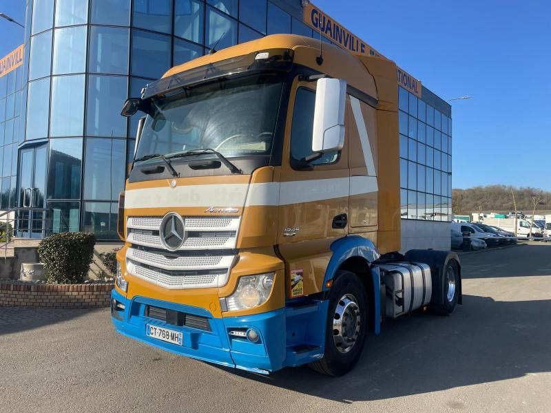 Mercedes Actros 1845 - Gjysmë-kamion: foto 1 Mercedes Actros 1845 - Gjysmë-kamion: foto 1
