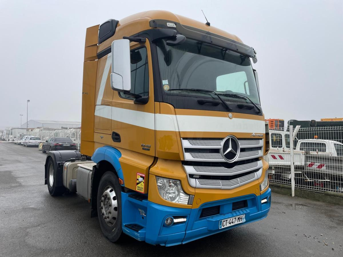 Mercedes Actros 1845 - Gjysmë-kamion: foto 2 Mercedes Actros 1845 - Gjysmë-kamion: foto 2