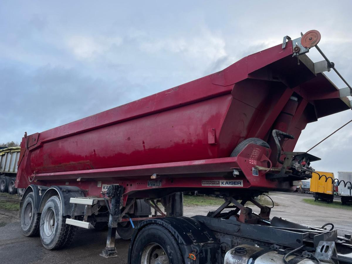 Kaiser - Gjysmë rimorkio vetëshkarkuese: foto 2 Kaiser - Gjysmë rimorkio vetëshkarkuese: foto 2