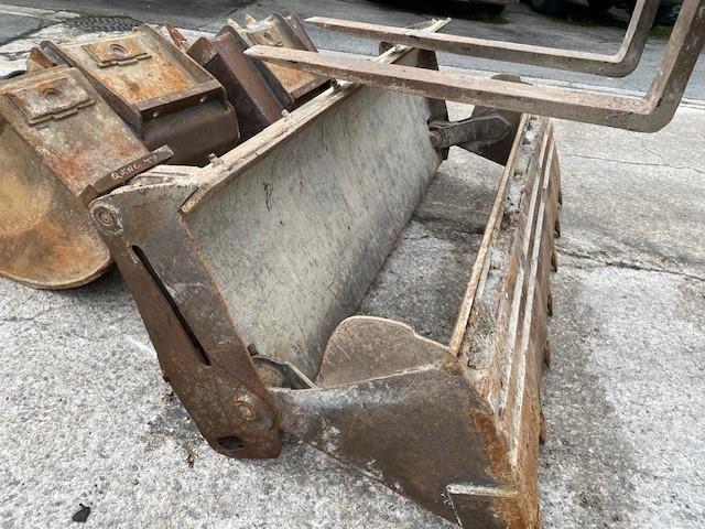 Ekskavator me goma Mecalac 12 MTX: foto 11