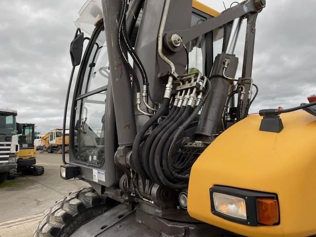 Ekskavator me goma Mecalac 12 MTX: foto 7