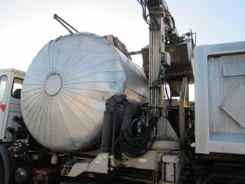 Autobitumatrice Renault G 300: foto 11 Autobitumatrice Renault G 300: foto 11