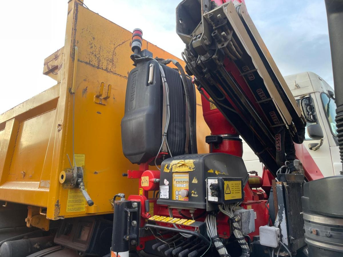 Renault Kerax 370 DCI - Kamion vetëshkarkues: foto 3 Renault Kerax 370 DCI - Kamion vetëshkarkues: foto 3