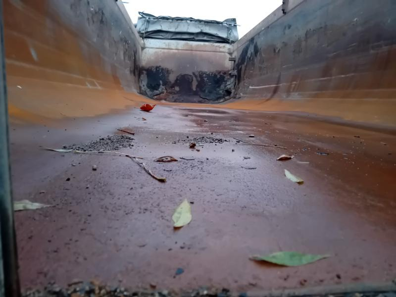 Schmitz - Gjysmë rimorkio vetëshkarkuese: foto 4 Schmitz - Gjysmë rimorkio vetëshkarkuese: foto 4