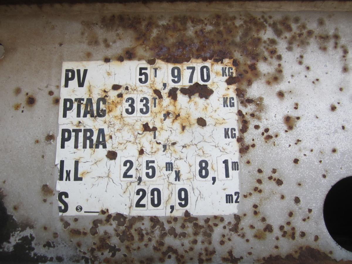 Trailor  - Gjysmë rimorkio vetëshkarkuese: foto 3 Trailor  - Gjysmë rimorkio vetëshkarkuese: foto 3